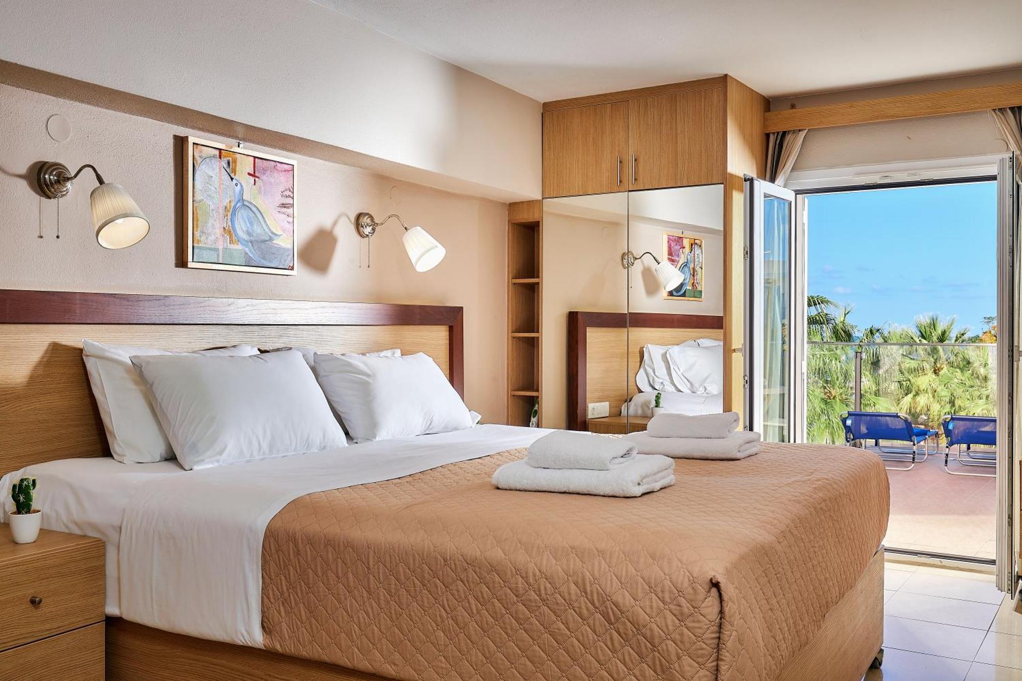 Dorian Boutique Hotel-Apartments Hersonissos  Zewnętrze zdjęcie